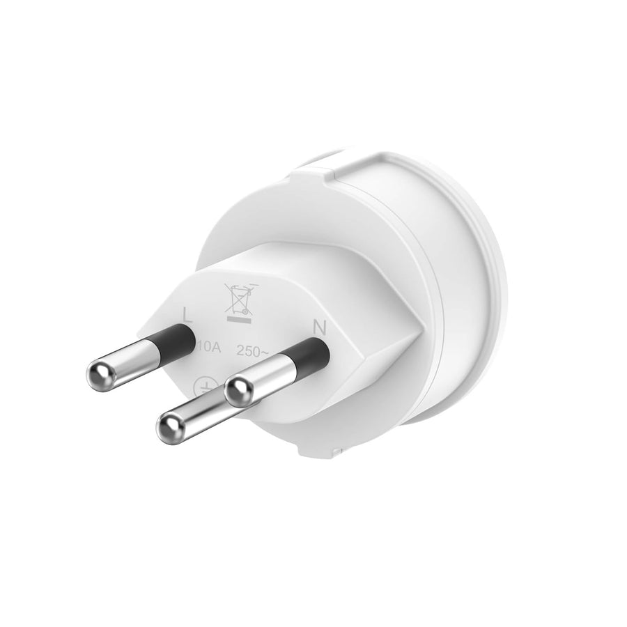 Weisser Steckdosenadapter für Schuko-Stecker an Schweizer Steckdosen
